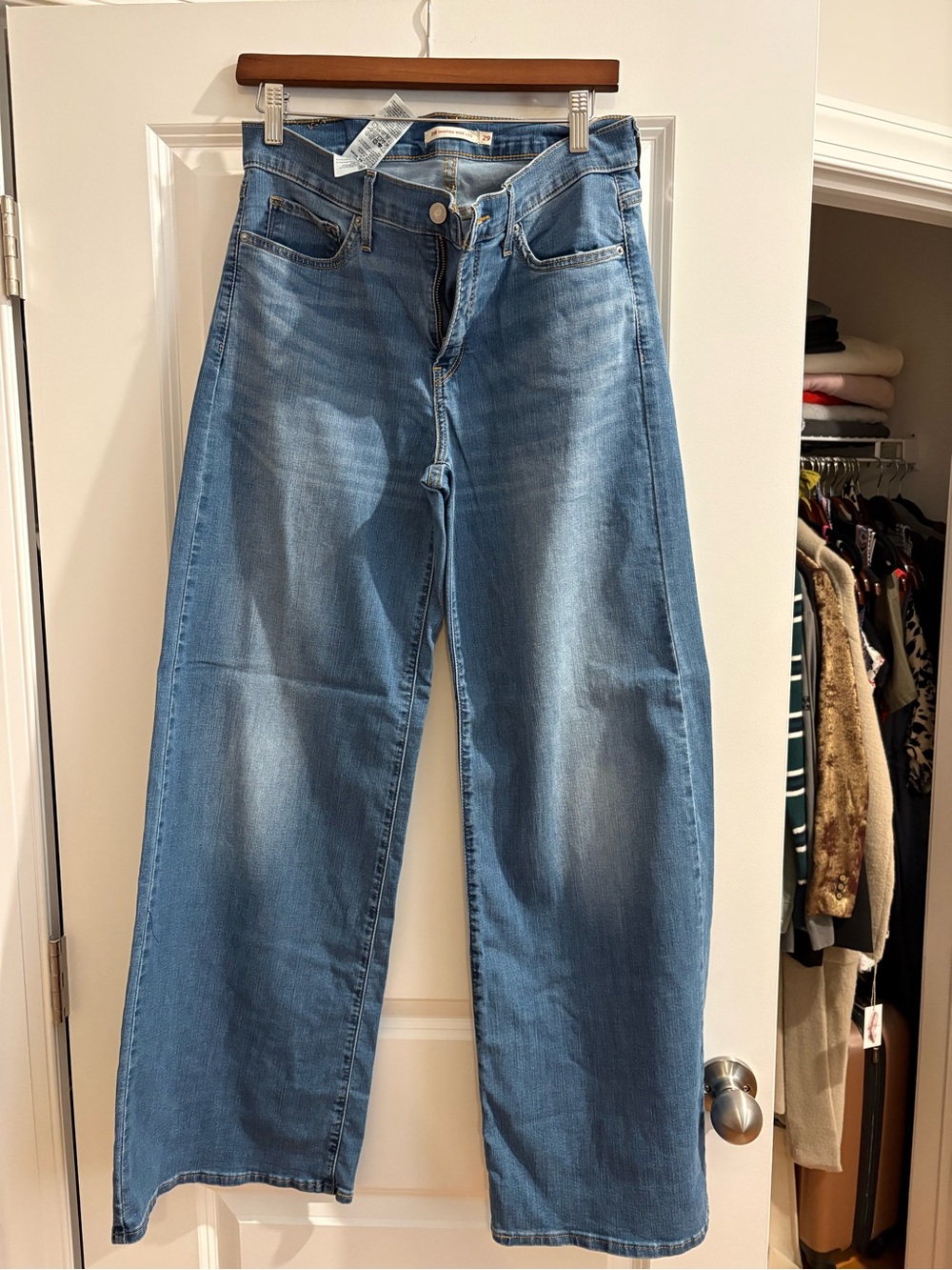 Levi's Wide-Leg Jeans in Light Blue Denim